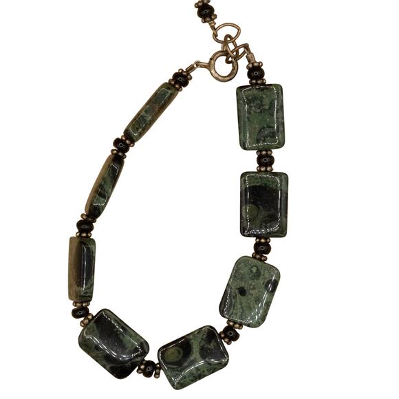 Vintage  Rectangle Mini Stone Green Variegated  Bracelet - Picture 3 of 3